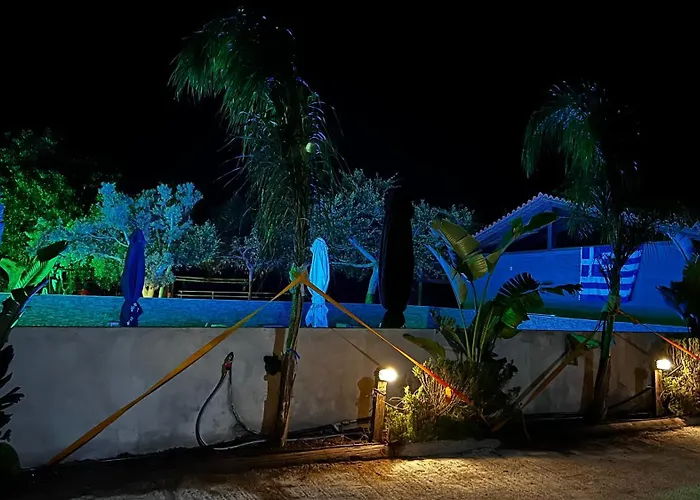 Arion Stables & Apartments