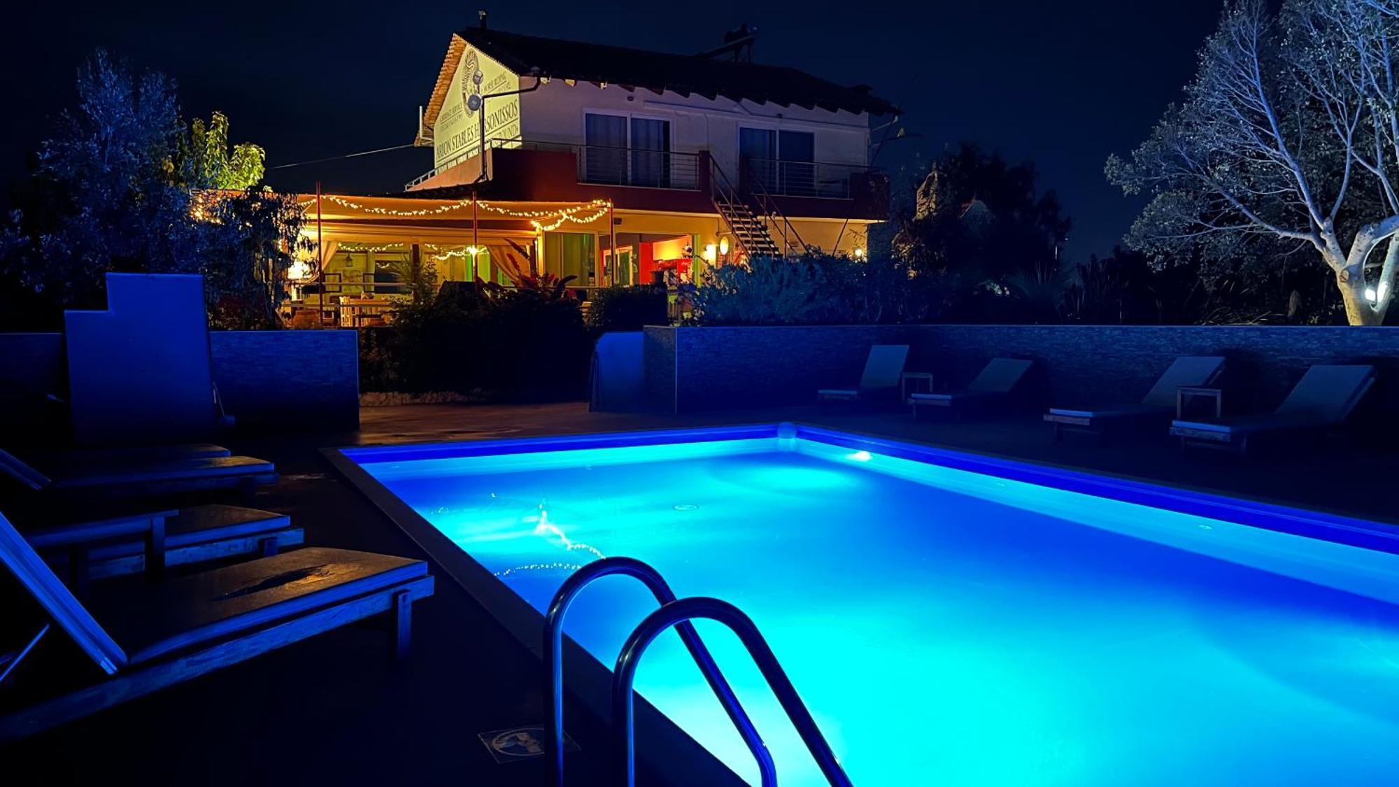 Arion Stables & Appartement *